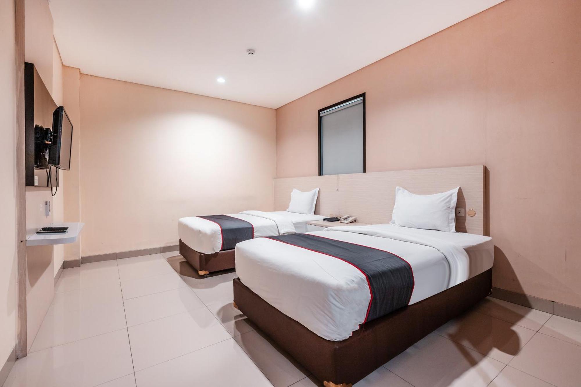 Collection O Hotel Igloo Bekasi Exterior photo