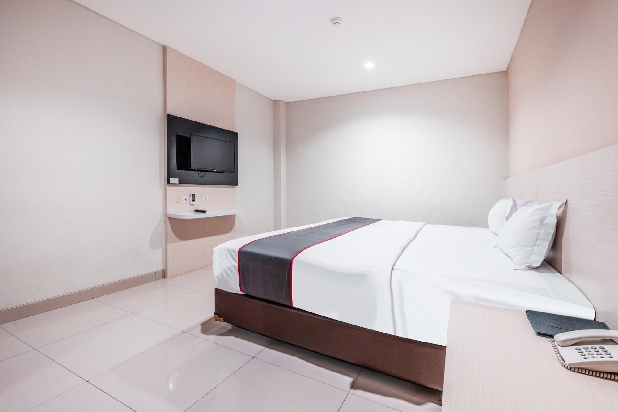 Collection O Hotel Igloo Bekasi Exterior photo