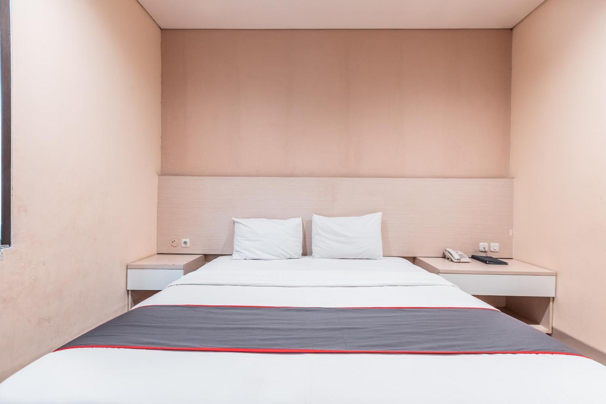 Collection O Hotel Igloo Bekasi Exterior photo